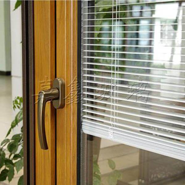 Honeycomb hollow glass